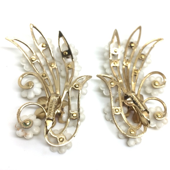 VINTAGE 60S EMMONS PLASTIC FLOWER EAR CRAWLER CLIP EARRINGS PASTEL RHINESTONES - Picture 14 of 17